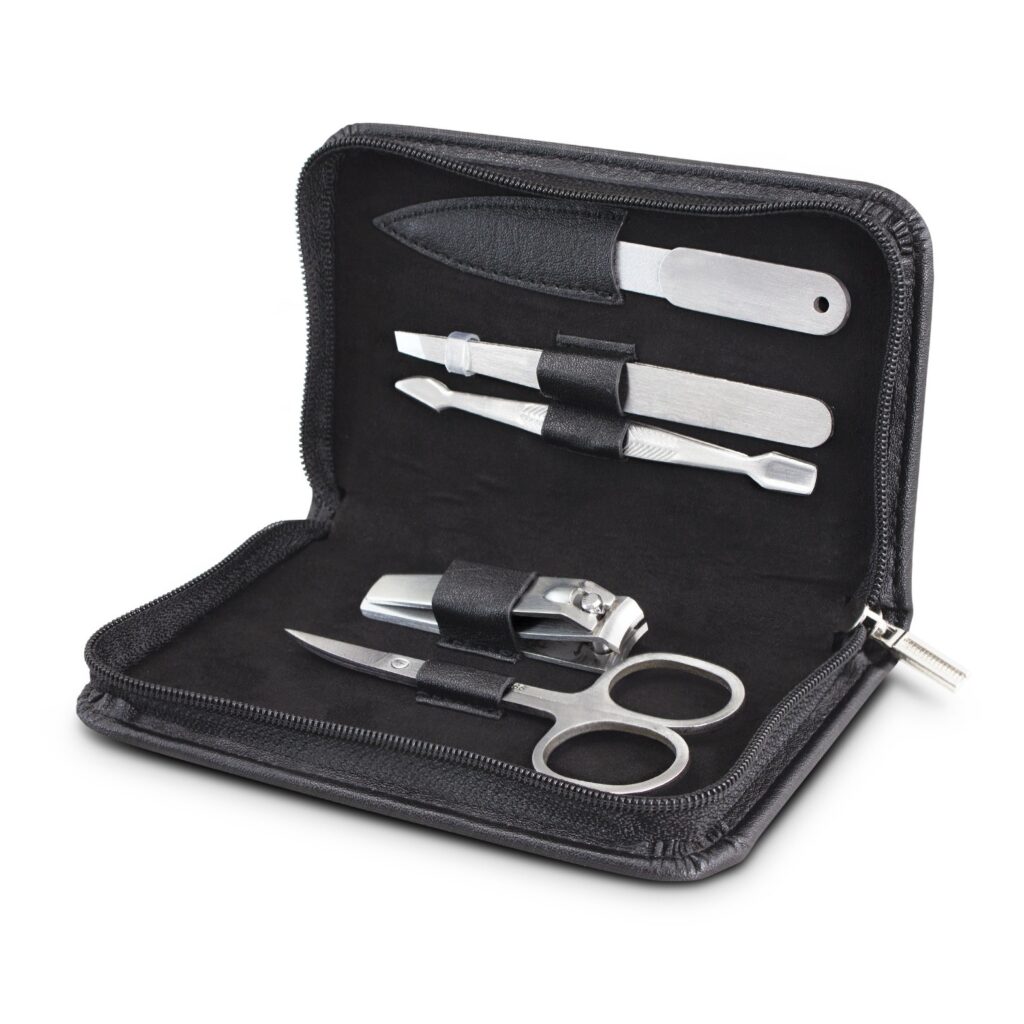 Swiss Peak Manicure Set
